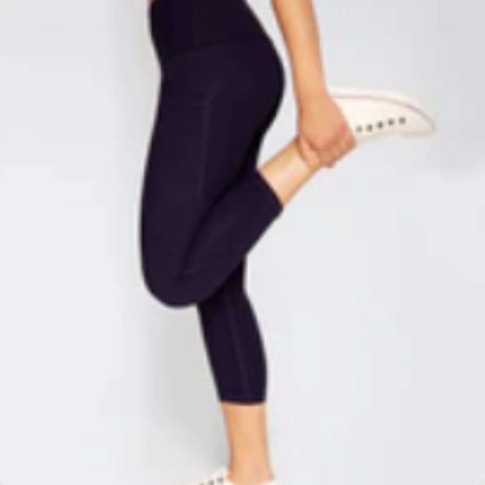 Sweetflexx Navy Capri Pocket Leggings, size 10